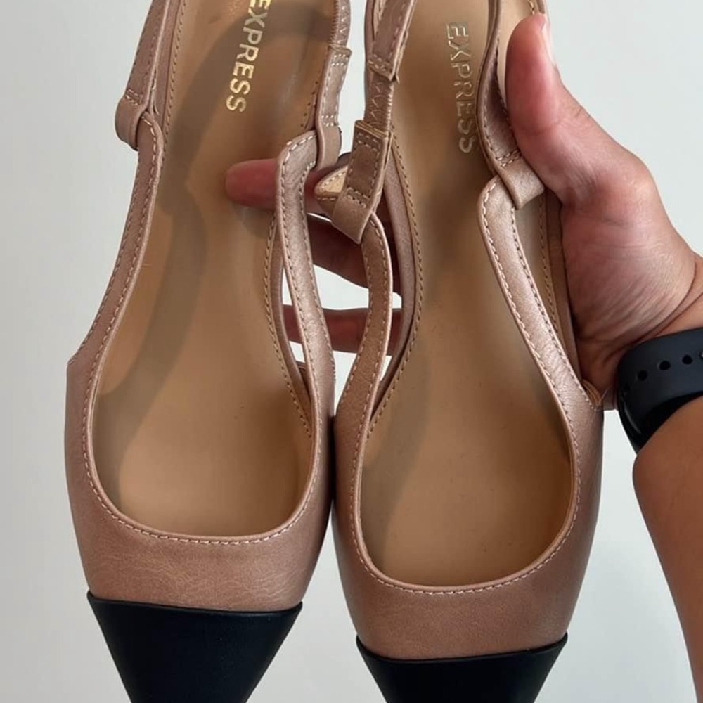 Express Women's Tan and Black Heel Slides